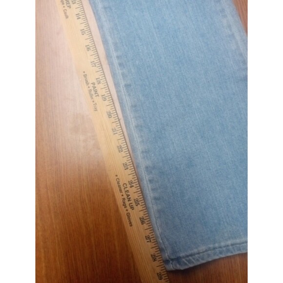 Lee Relaxed Bootcut at the waist Women's size 8  Blue Denim Jeans - Picture 2 of 6